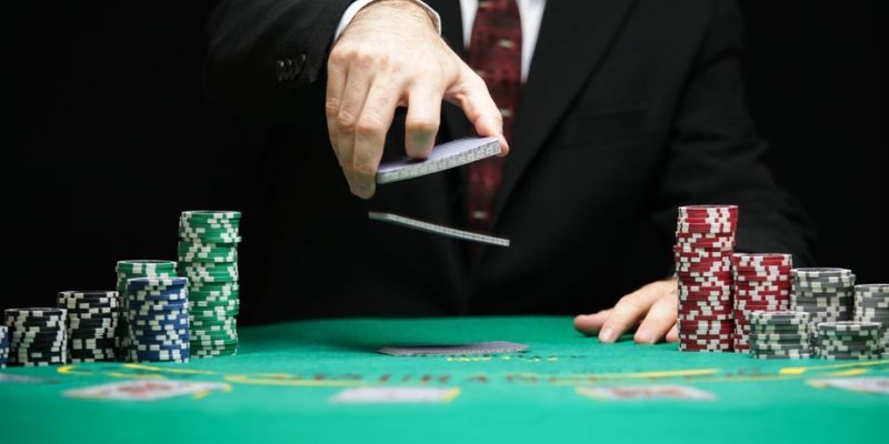 Lý do bạn nên chọn chơi Poker tại Kubet88
